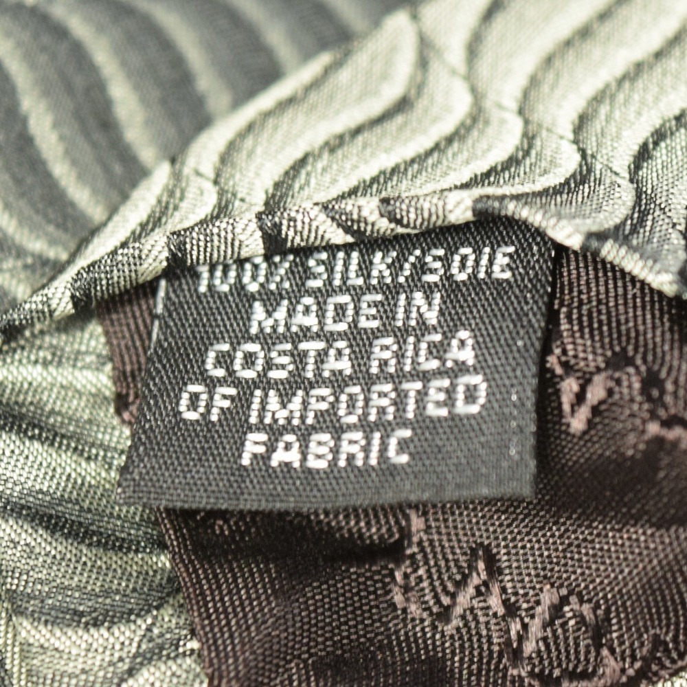 DKNY Greenish Gray & Black Monochrome Wave Print 100% Silk Necktie - 56.5x3.75 - Picture 7 of 7